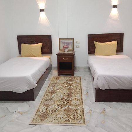 Abo Stait - Pyramid View Homestay Kafrat al Jabal Bagian luar foto