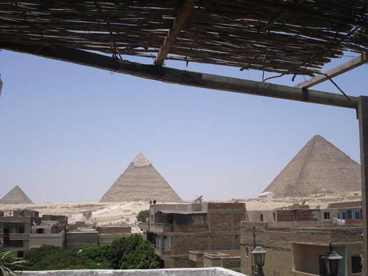 Abo Stait - Pyramid View Homestay Kafrat al Jabal Bagian luar foto